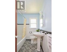 212 Hallett Avenue, Whitby, ON L1N5K8 Photo 13