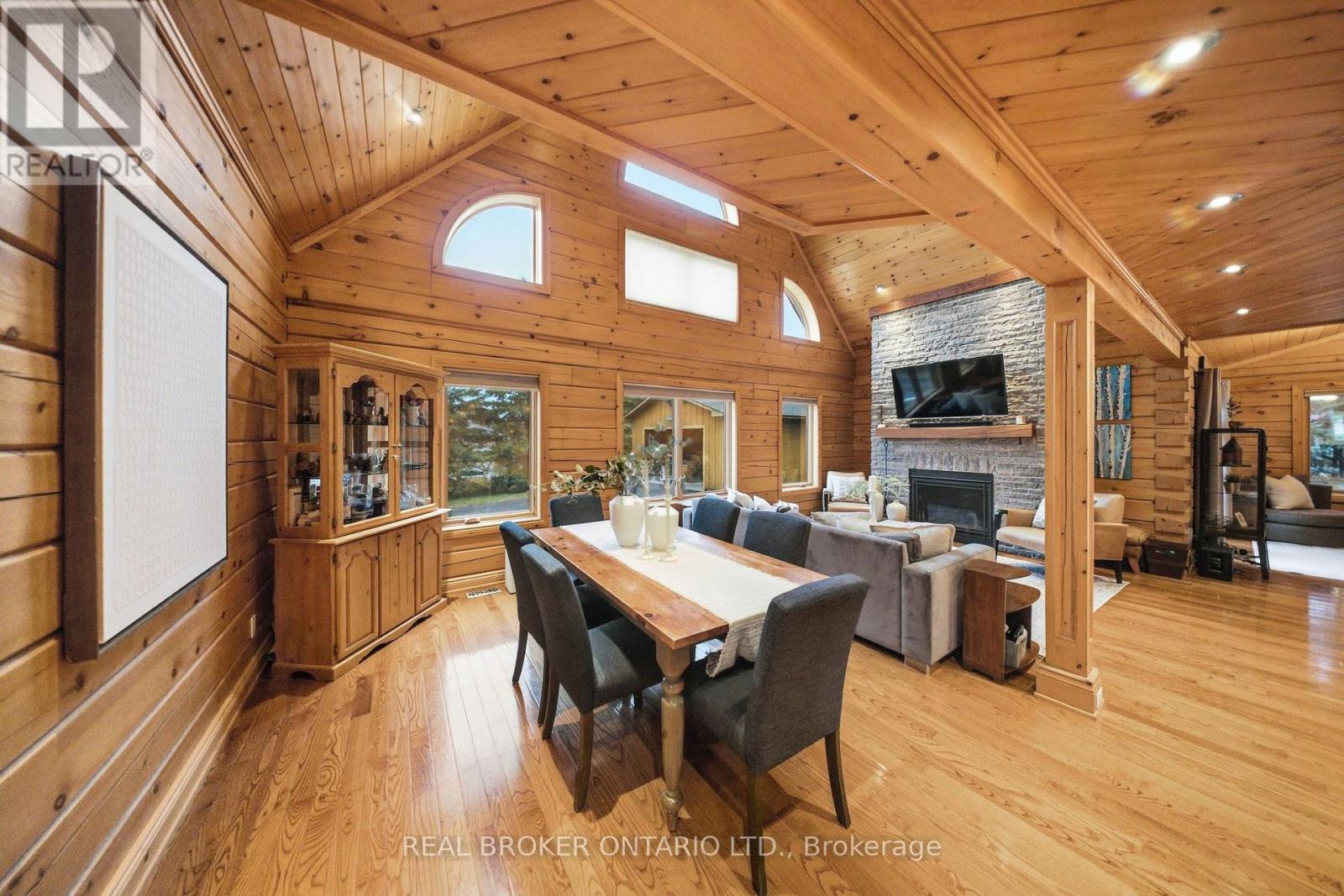 2 Limosano Street, Scugog, ON photo 6