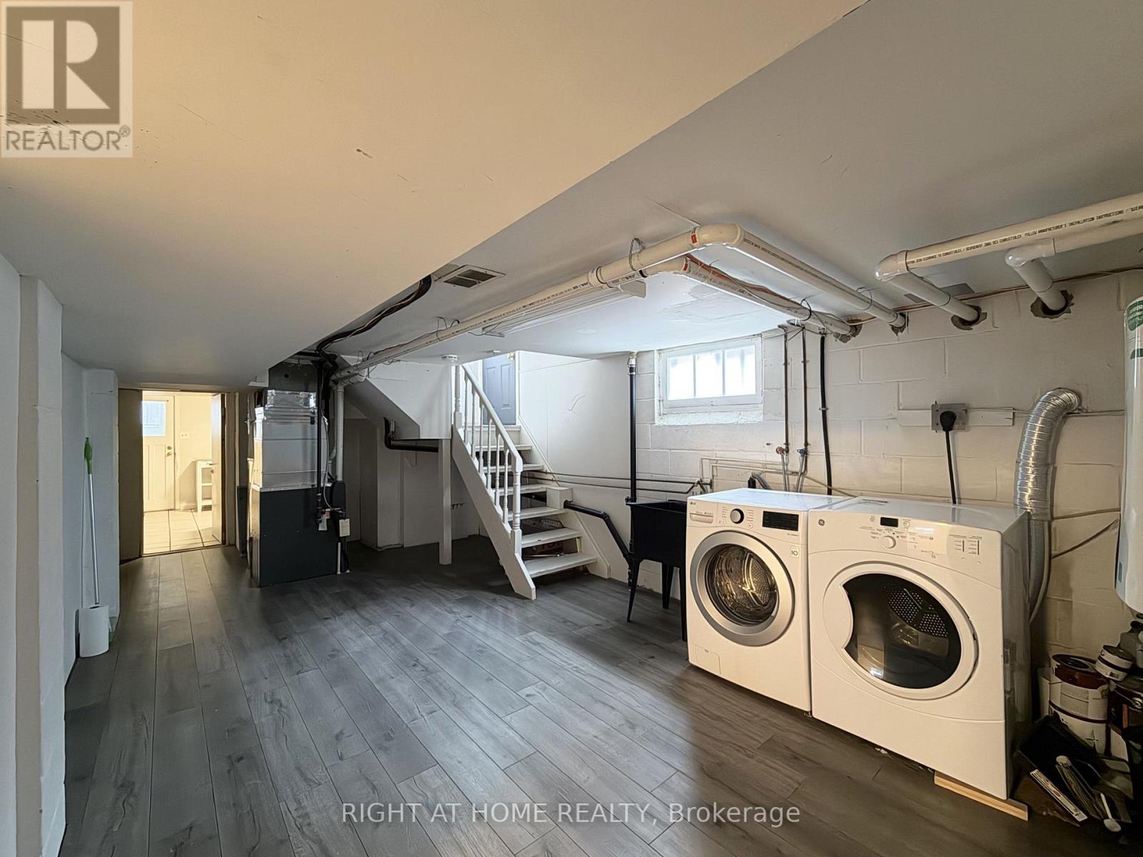 Lower- 214 Greenwood Avenue, Oshawa, ON photo 17