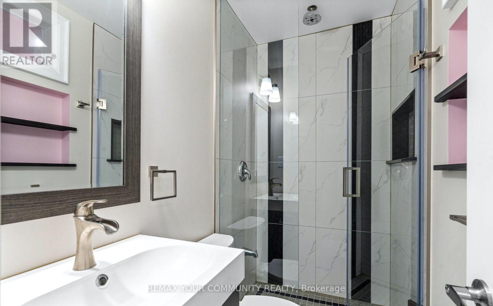 700 Stonepath Circle, Pickering, ON photo 27