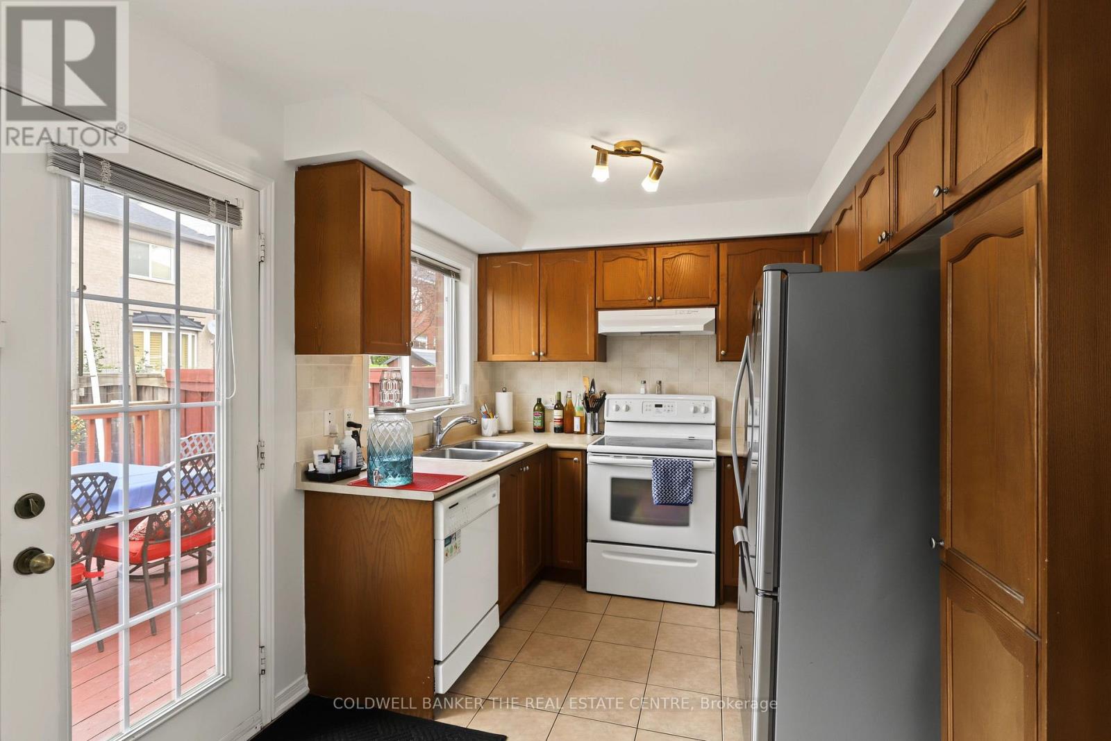 7 ISABELLA GARDEN LANE - 11