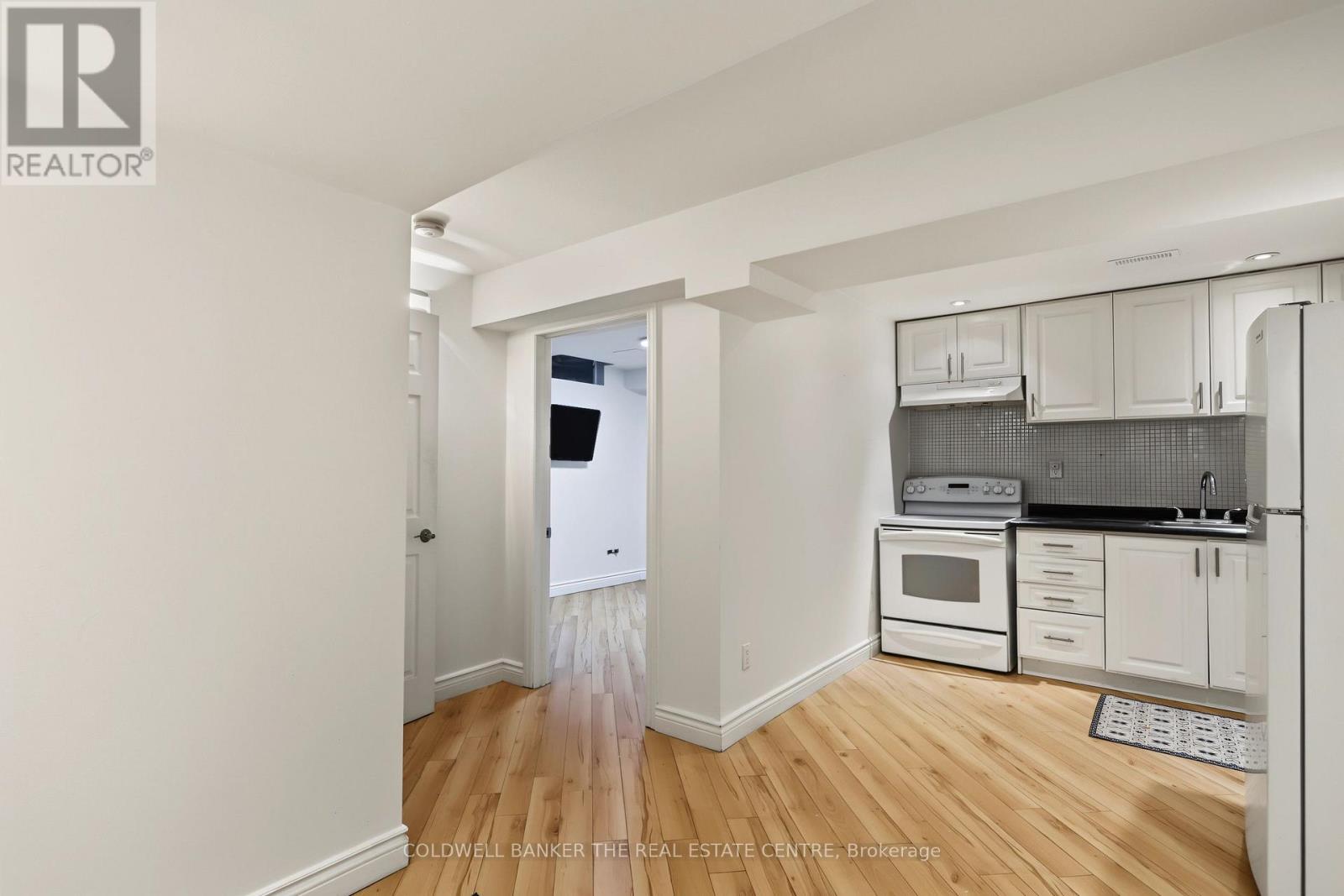7 ISABELLA GARDEN LANE - 27