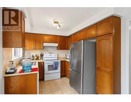 Kitchen - 7 Isabella Garden Lane, Whitchurch Stouffville, ON L4A0J9 Photo 10
