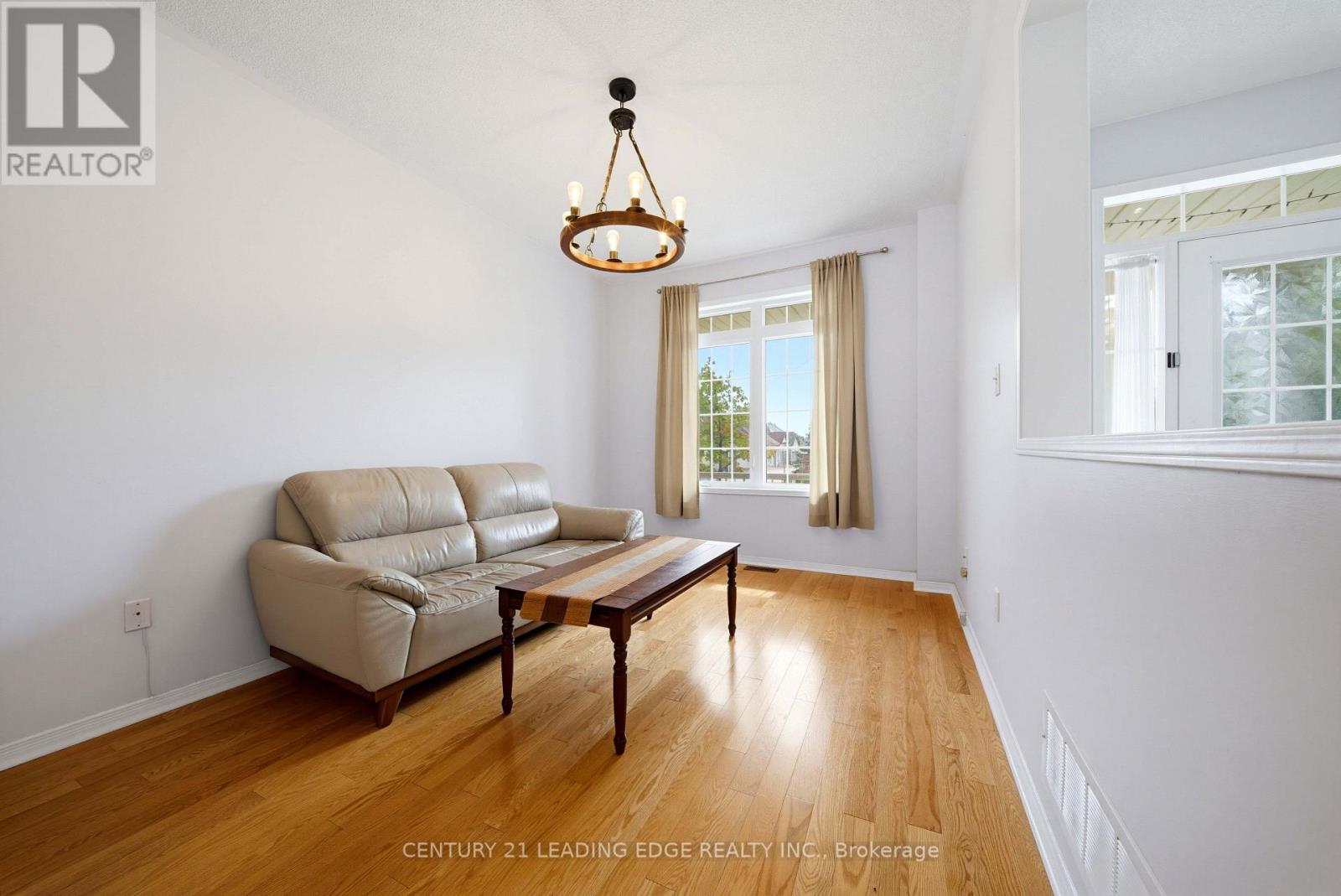818 CASTLEMORE AVENUE - 13