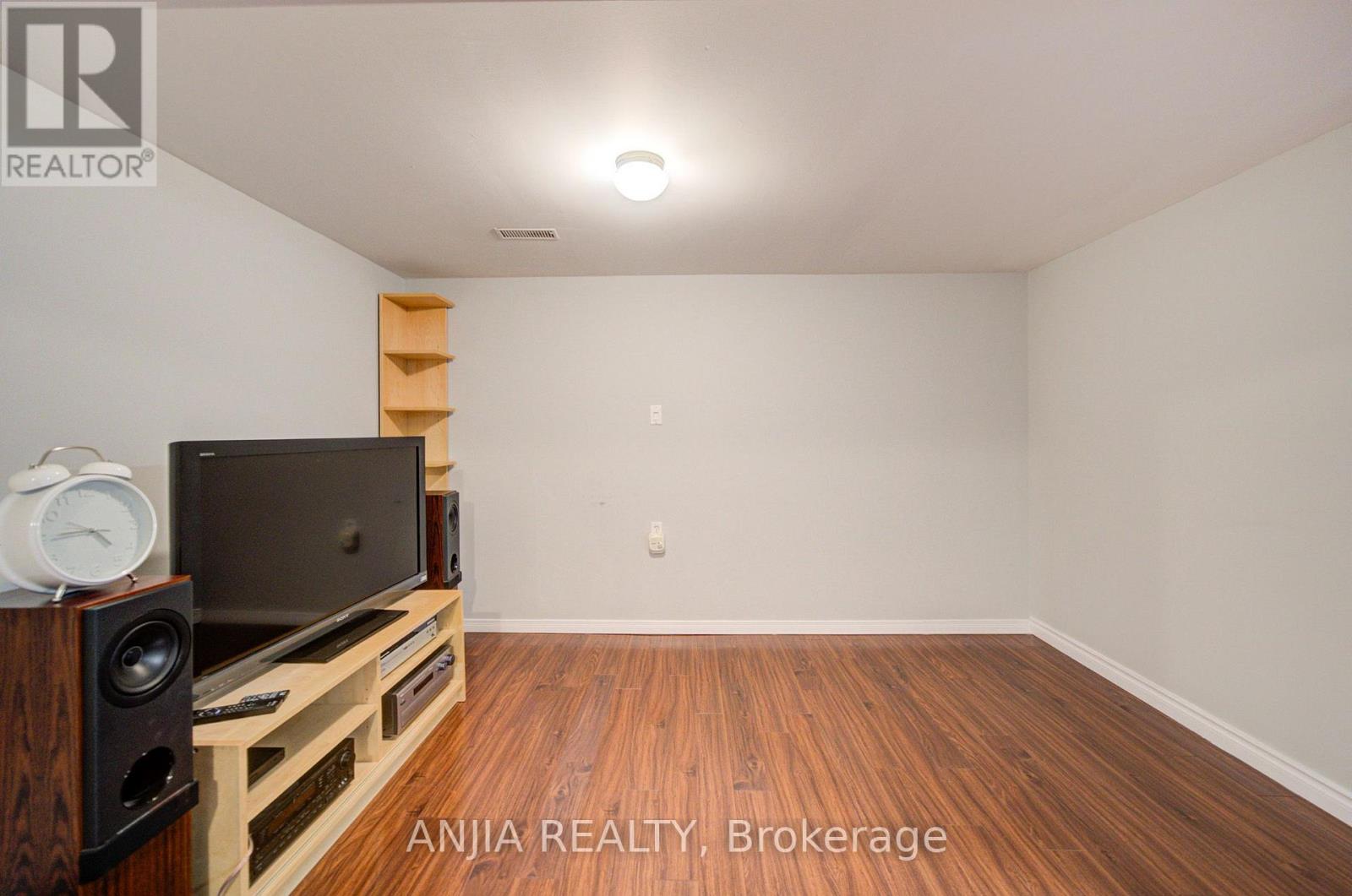 1 Aylesbury Gate, Markham, ON photo 39