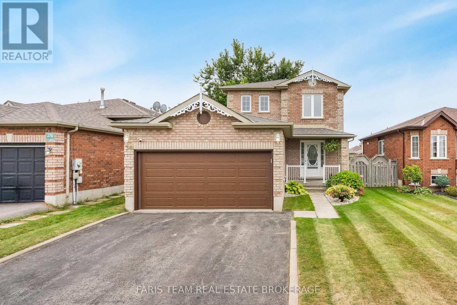 36 RED OAK DRIVE, Barrie (Holly)