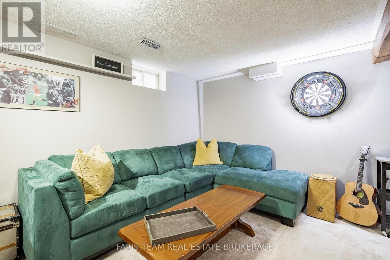 36 Red Oak Drive, Barrie photo 18