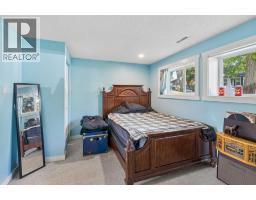 2411 51 Street NE - photo 24