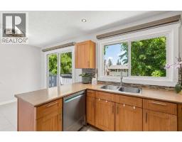2411 51 Street NE - photo 9