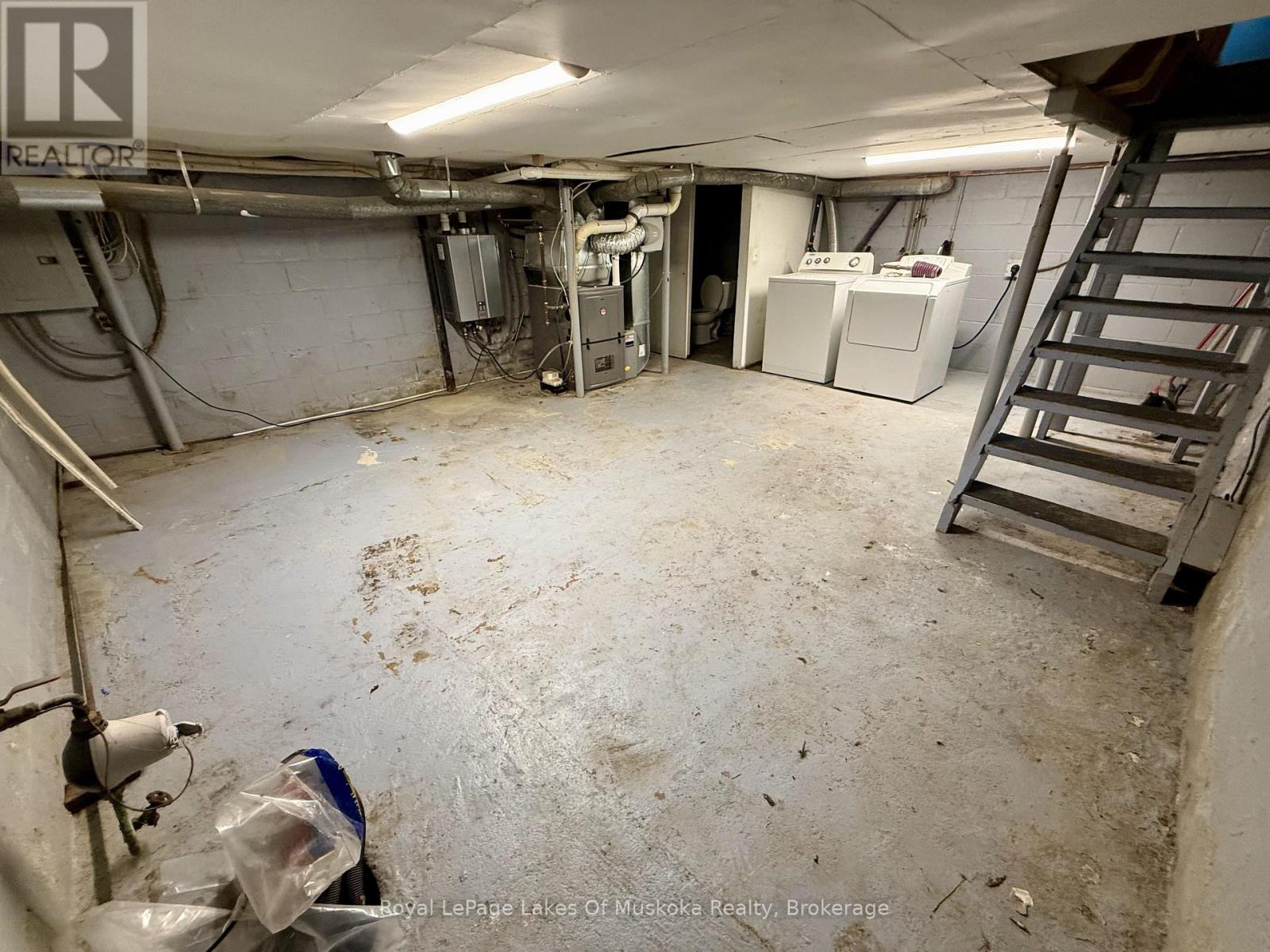 104 ONTARIO STREET - 14