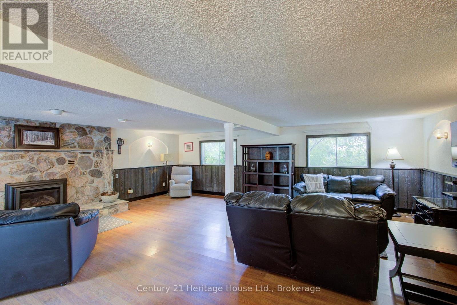 313207 HIGHWAY 6 - 28