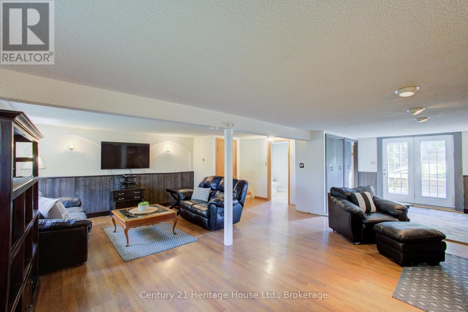 313207 HIGHWAY 6 - Image 31