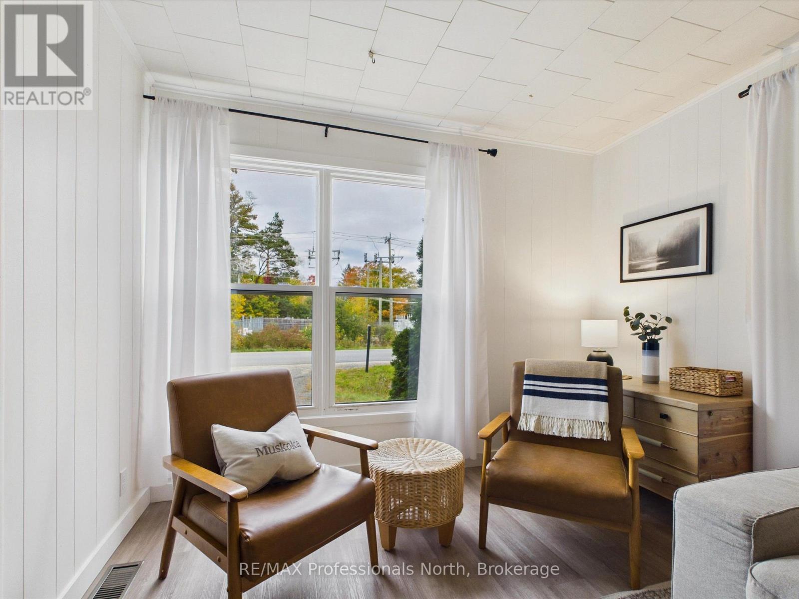 2 SILVER STREET - 12