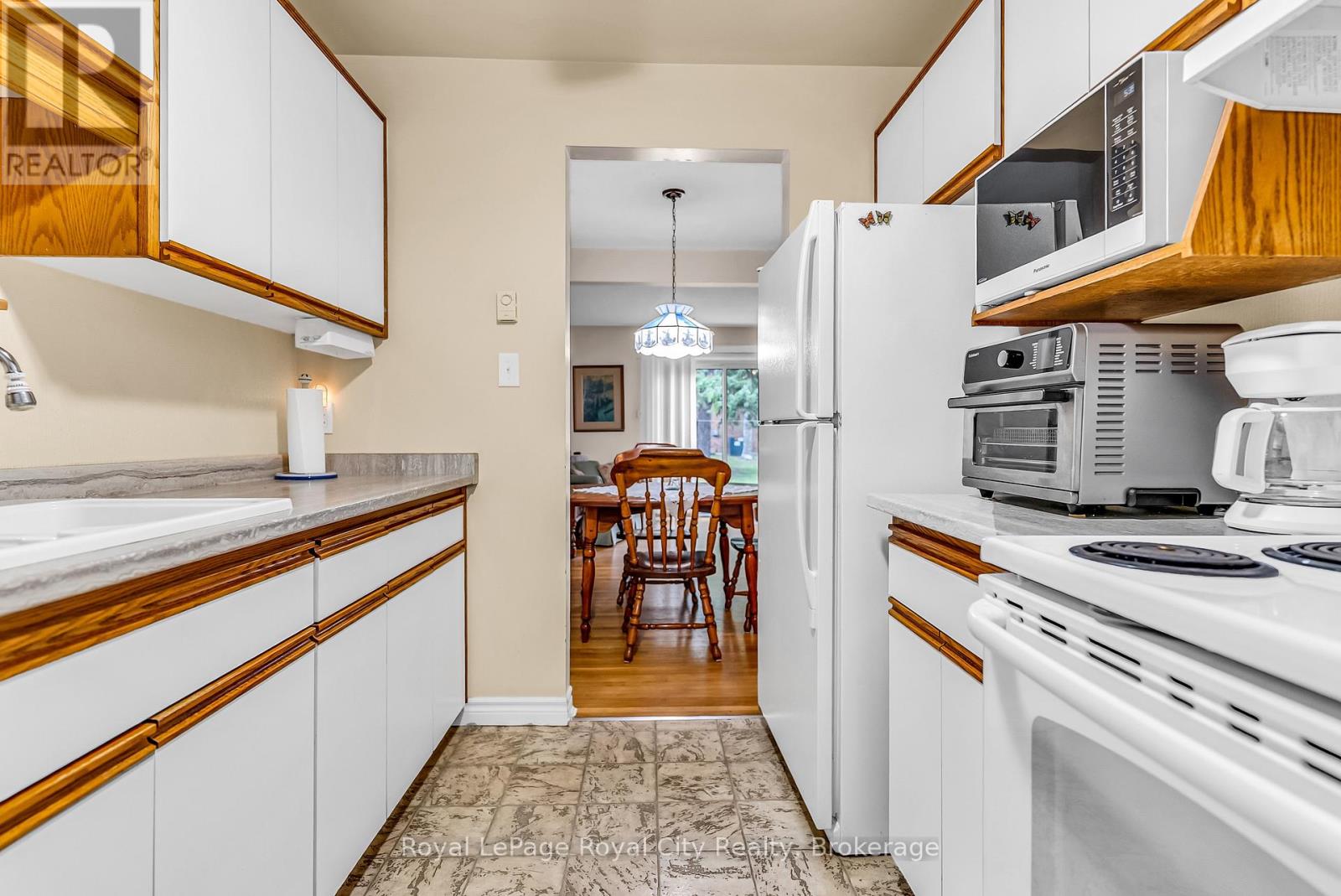 #62 201 SILVERCREEK PARKWAY N - Image 10
