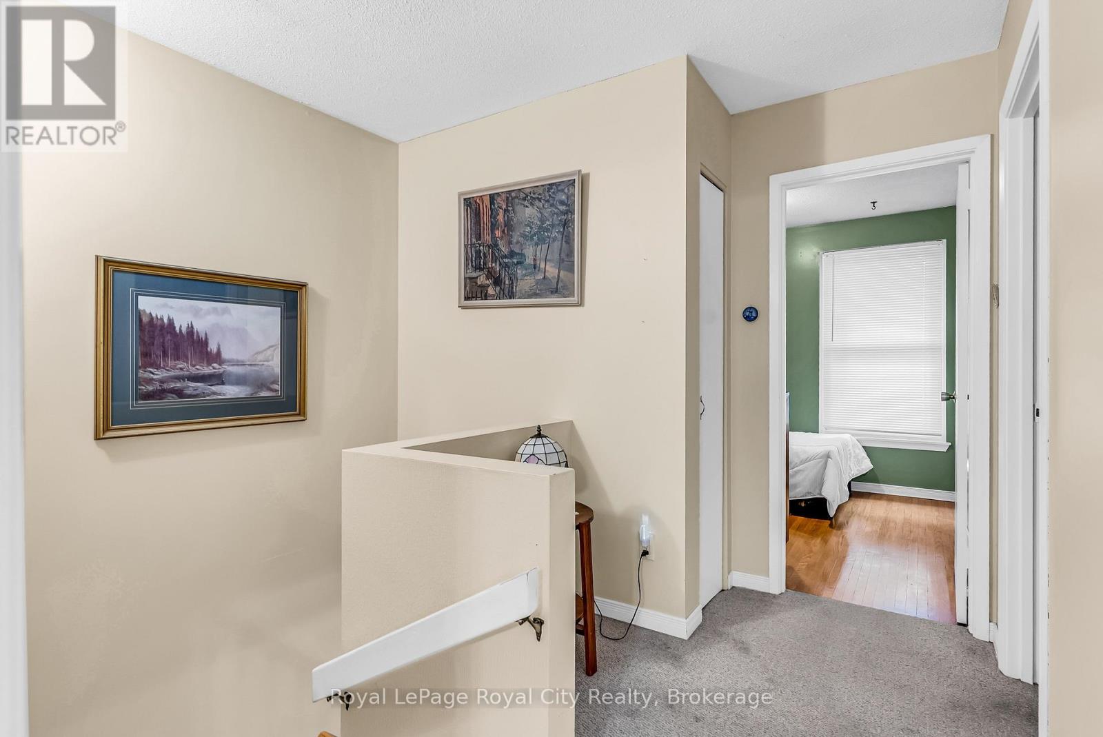 #62 201 SILVERCREEK PARKWAY N - 19
