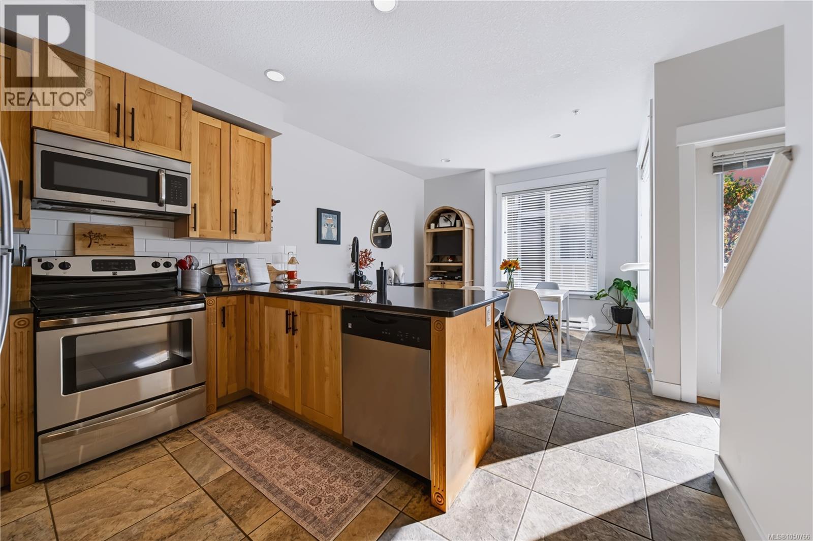 #102 6057 Doumont Rd - 10