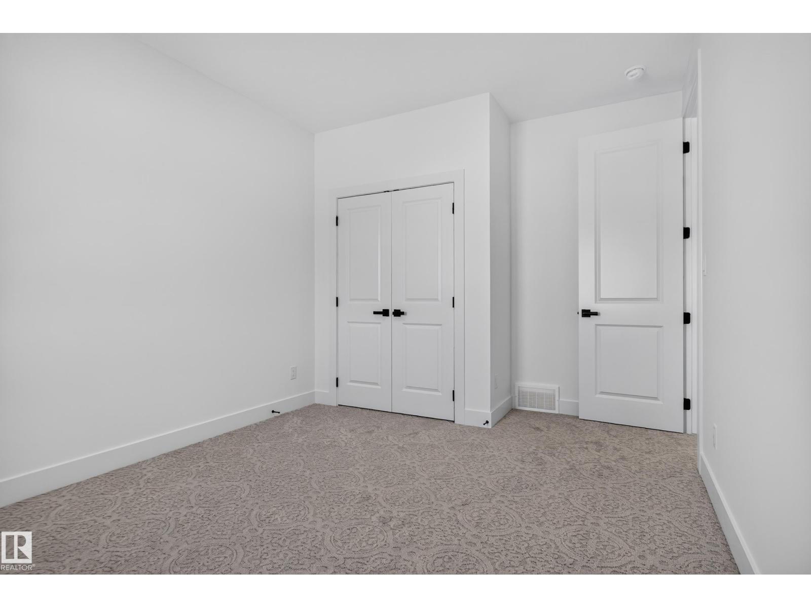 6320 24 ST NE - 55