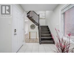 Bedroom 2 - 22 Quillberry Close, Brampton, ON L7A4N8 Photo 7