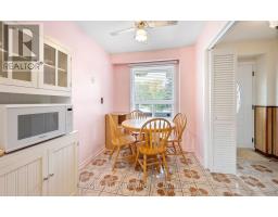 875 Messenger Meadow Drive, Mississauga, ON L5C3T1 Photo 12