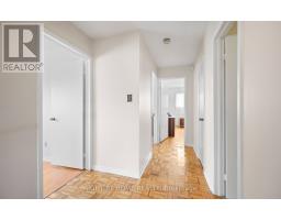 875 Messenger Meadow Drive, Mississauga, ON L5C3T1 Photo 19