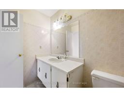 875 Messenger Meadow Drive, Mississauga, ON L5C3T1 Photo 29