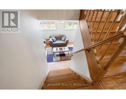 875 Messenger Meadow Drive, Mississauga, ON L5C3T1 Photo 30