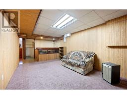 875 Messenger Meadow Drive, Mississauga, ON L5C3T1 Photo 37