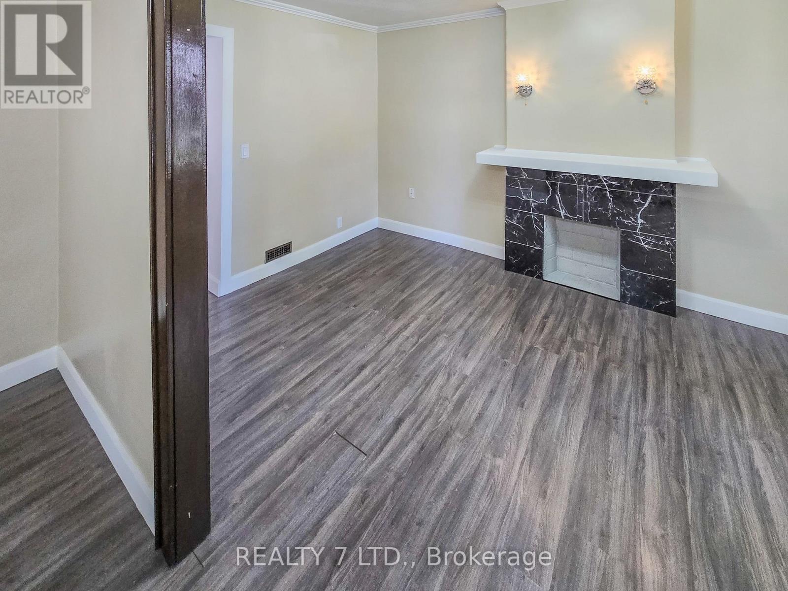 1083 CAMPBELL AVENUE - Image 19