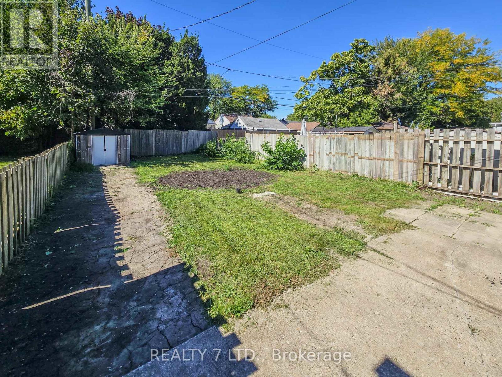 1083 CAMPBELL AVENUE - 43