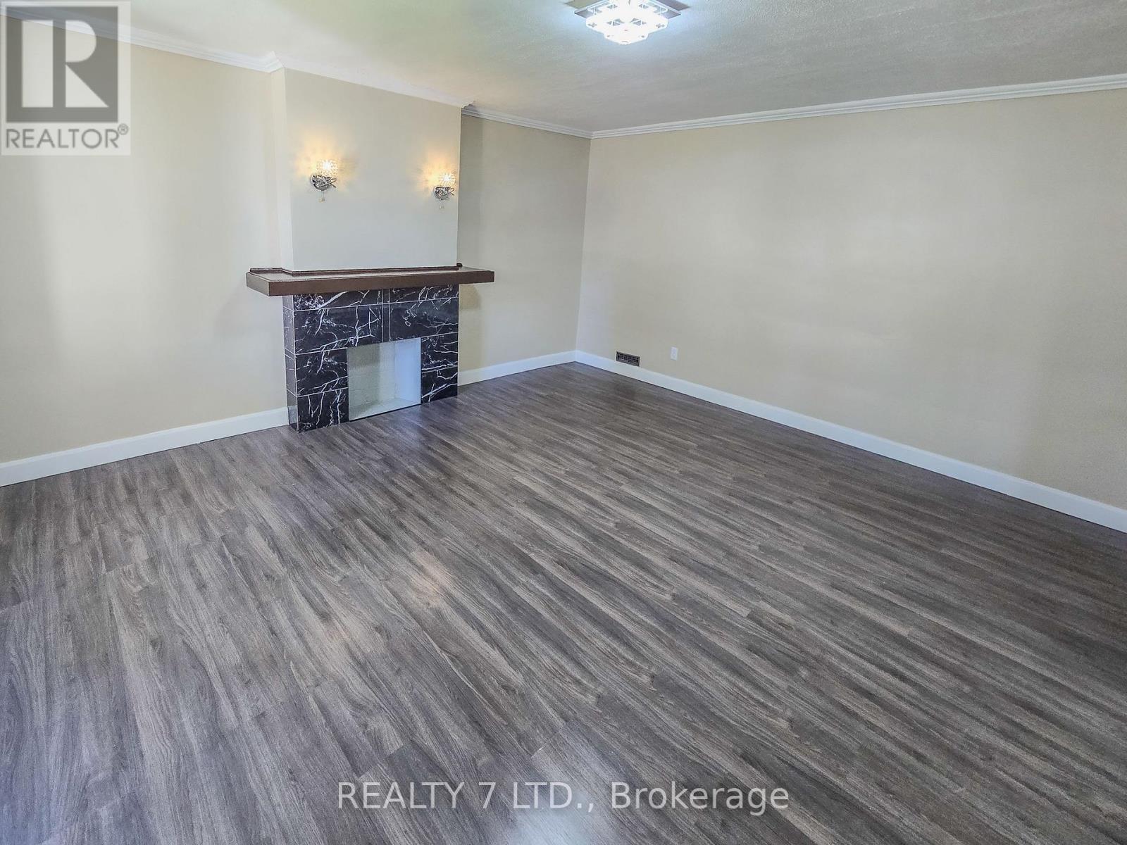 1083 CAMPBELL AVENUE - 6