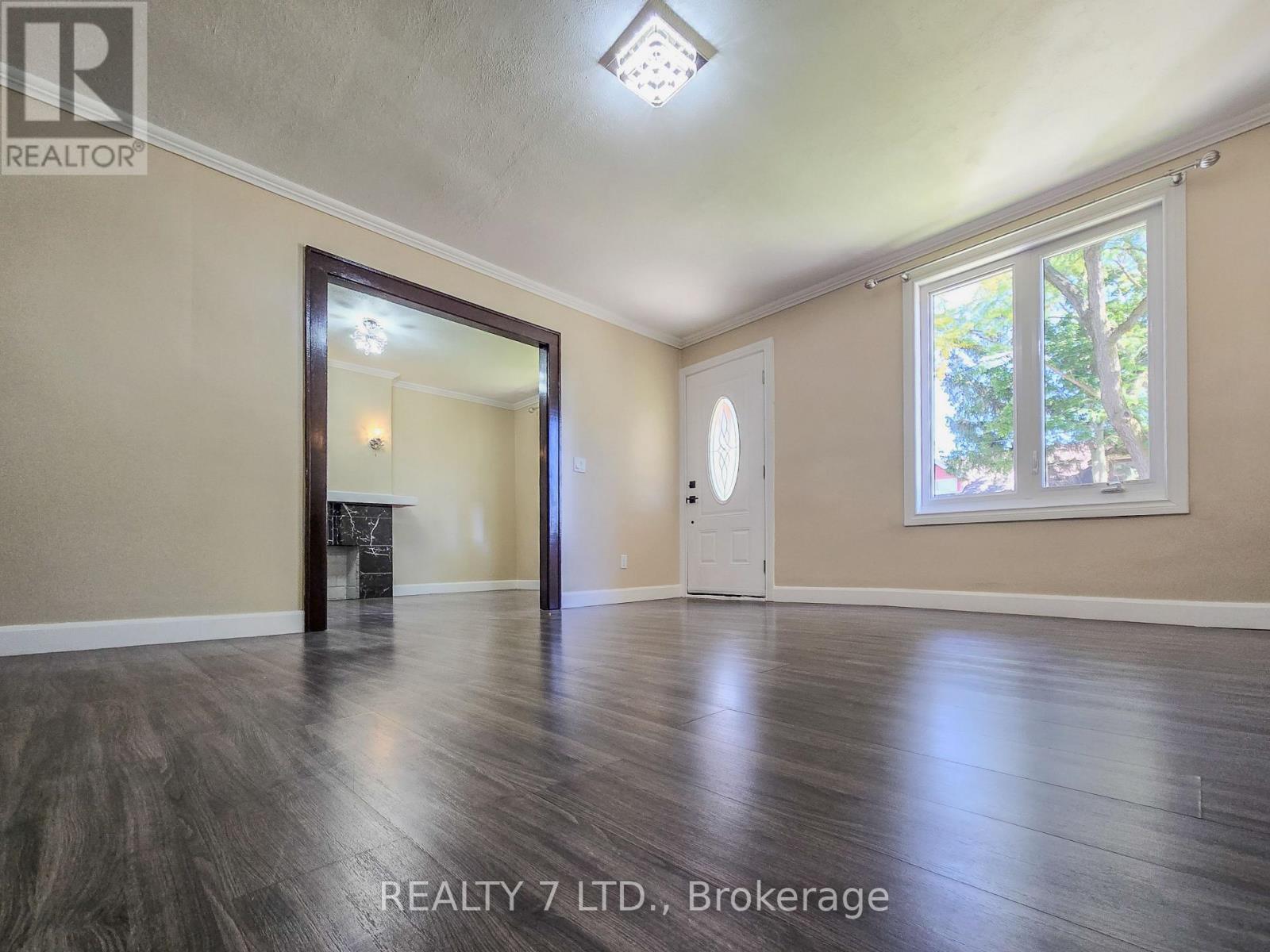 1083 CAMPBELL AVENUE - 8