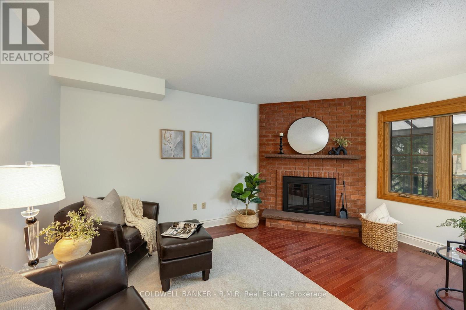 1090 THIMBLEBERRY CIRCLE - Image 18