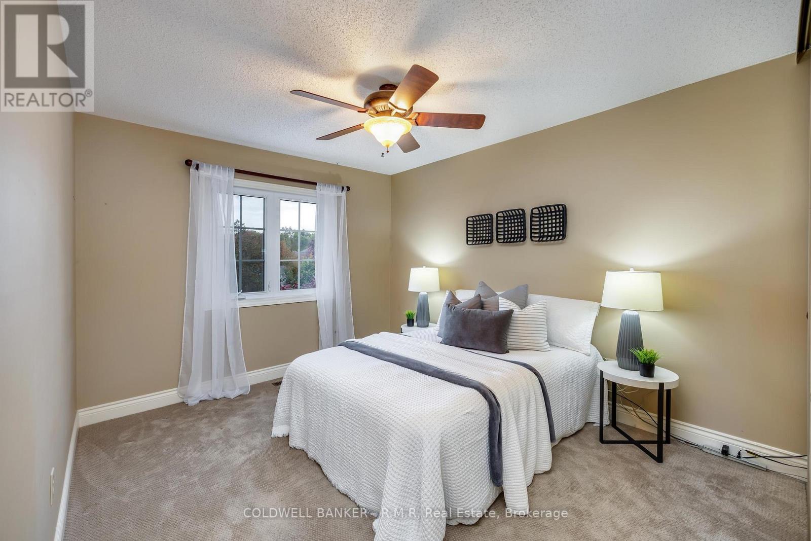 1090 THIMBLEBERRY CIRCLE - Image 29