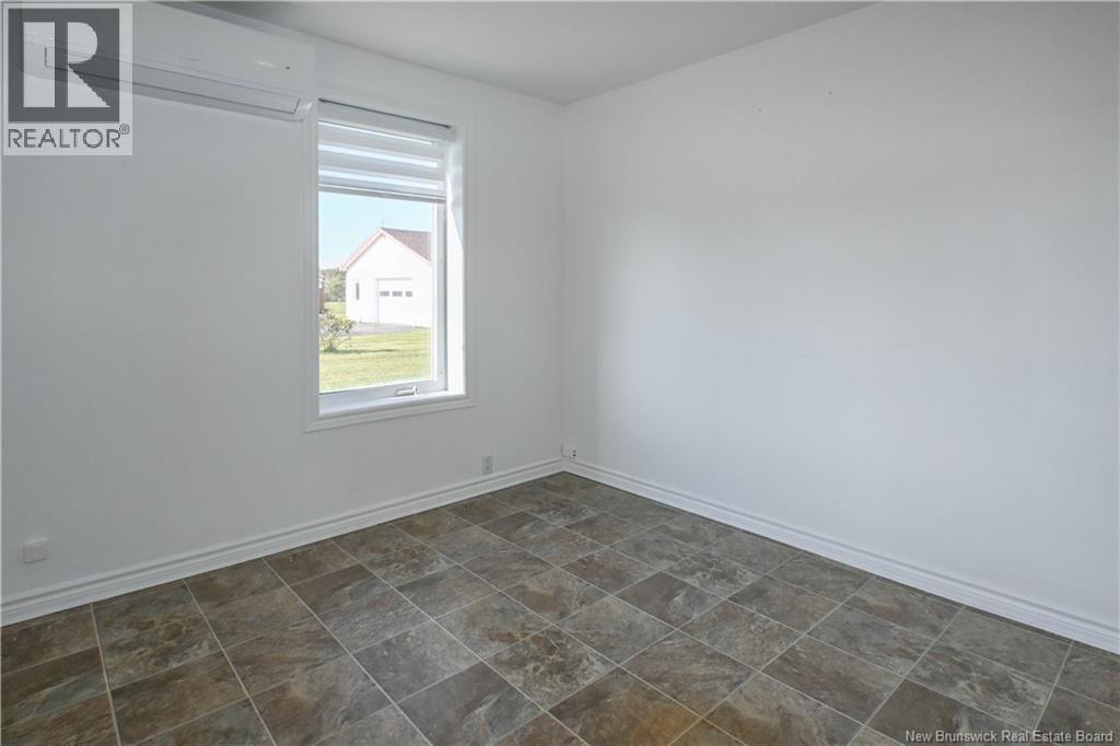 1157 De la mer Boulevard - Image 17