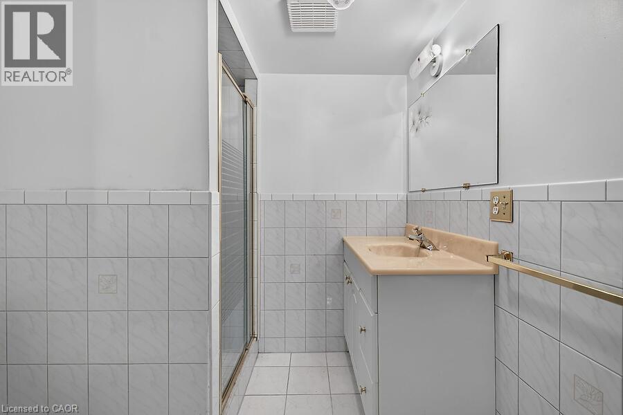 182 EMERALD Street N - Image 37