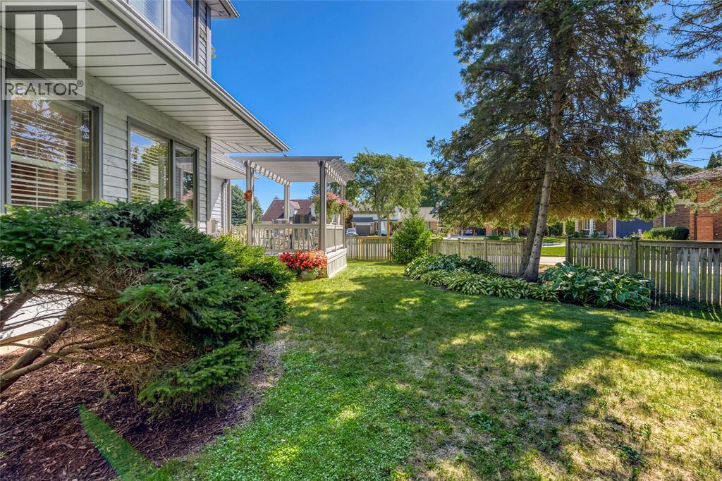 1971 WINSLOW CRESCENT - 7