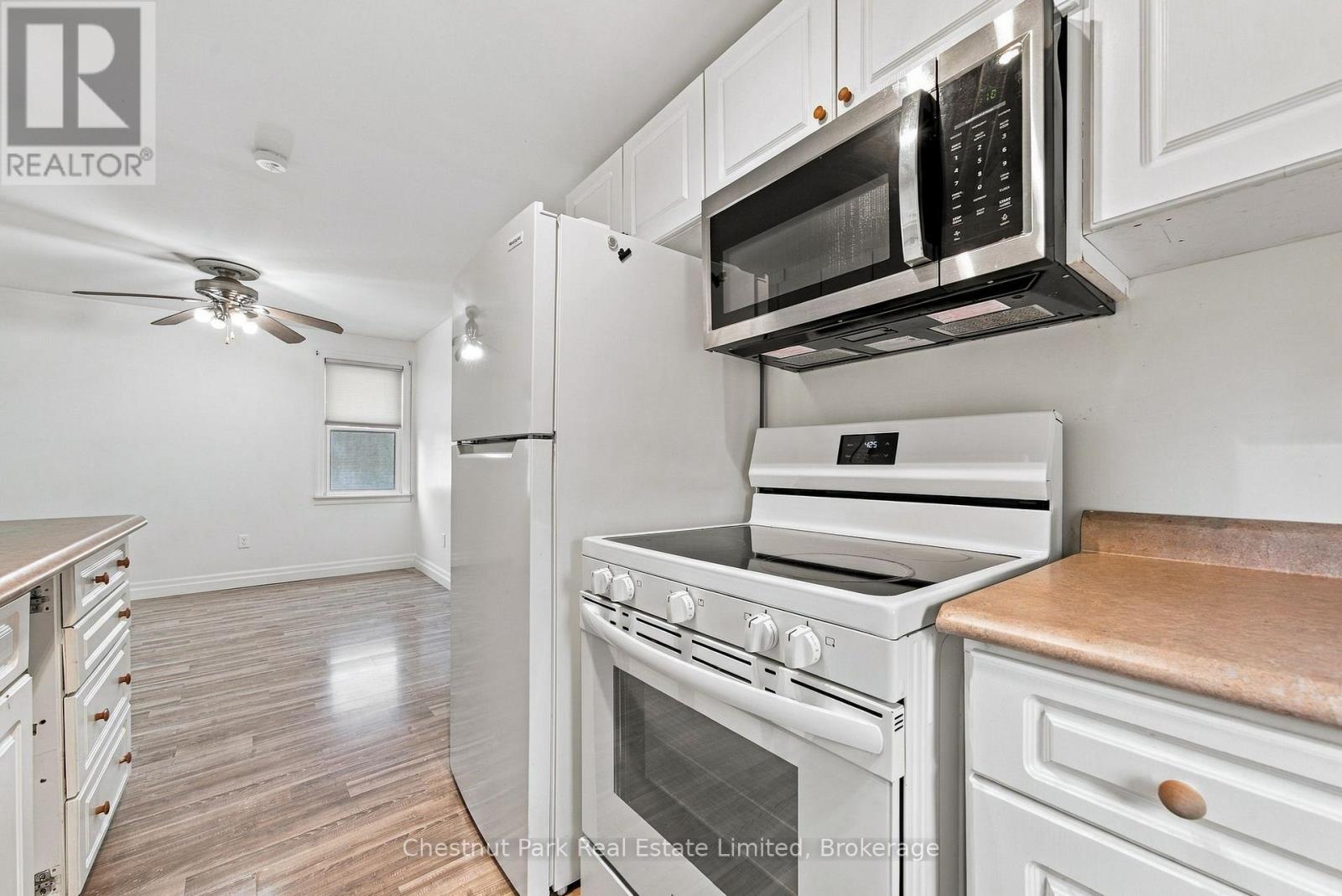 9 Rogers Street — photo 12
