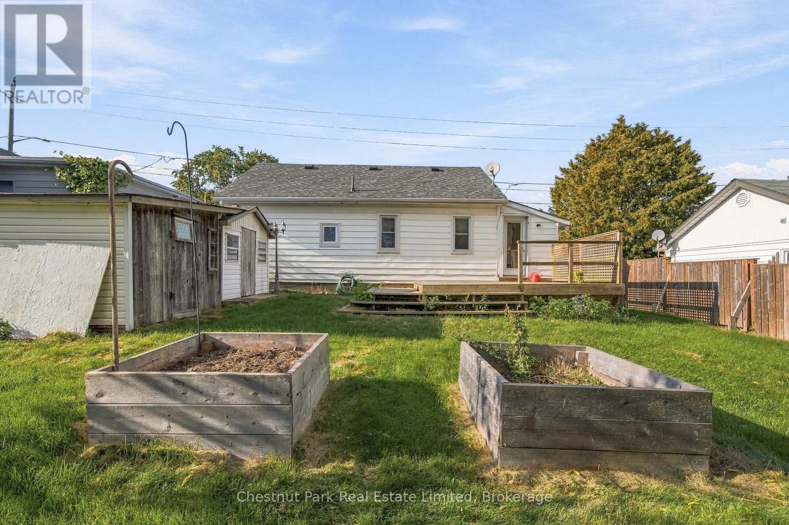 9 Rogers Street — photo 25