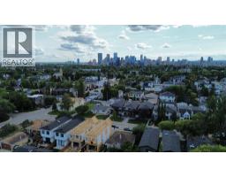 5pc Bathroom - 814 22 Avenue Nw, Calgary, AB T2M1P2 Photo 9