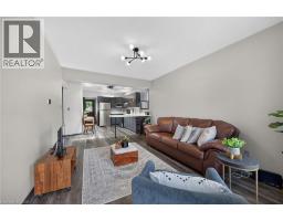 4pc Bathroom - 184 London Street N, Hamilton, ON L8H4C2 Photo 6