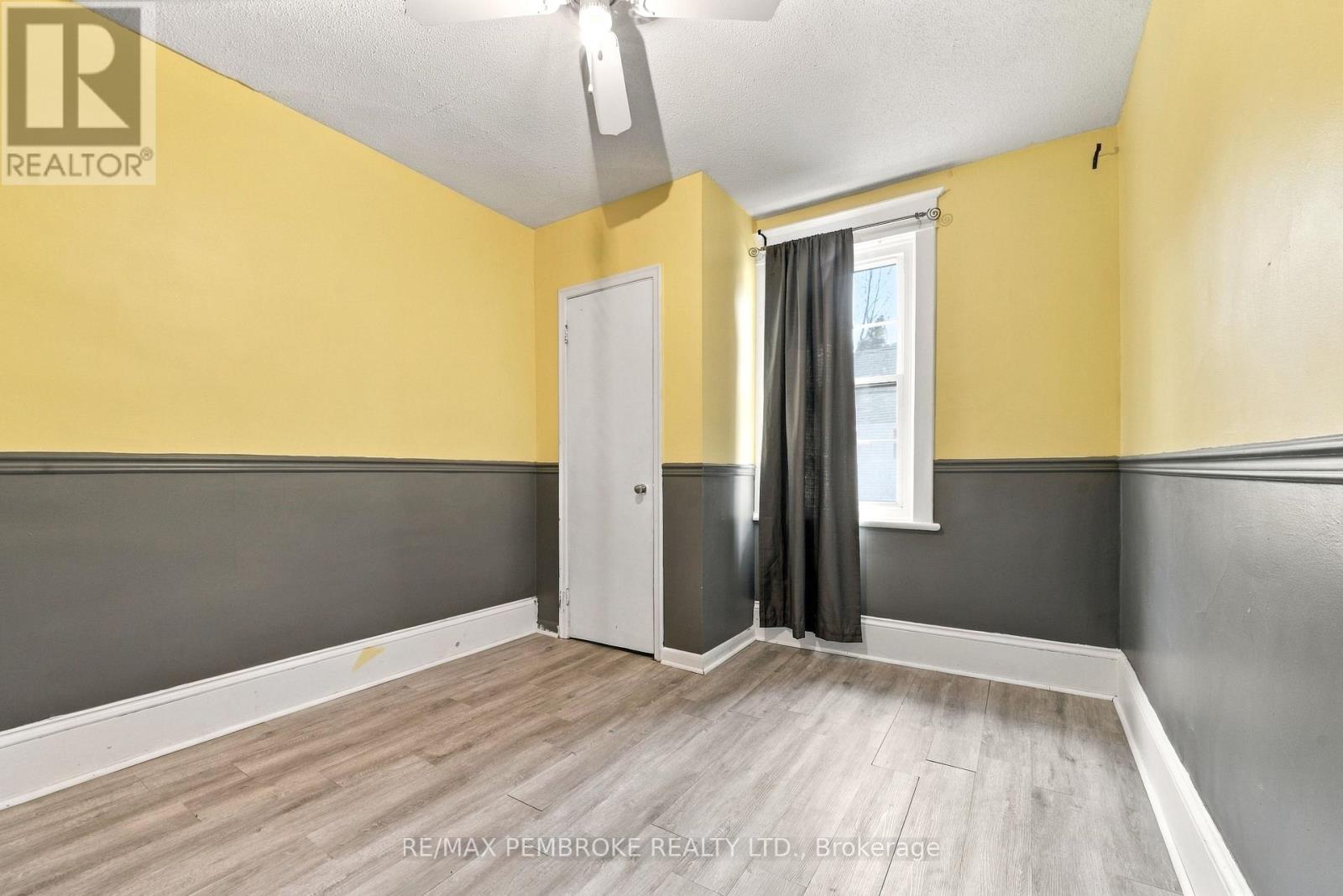 626 HAMILTON STREET W - 19