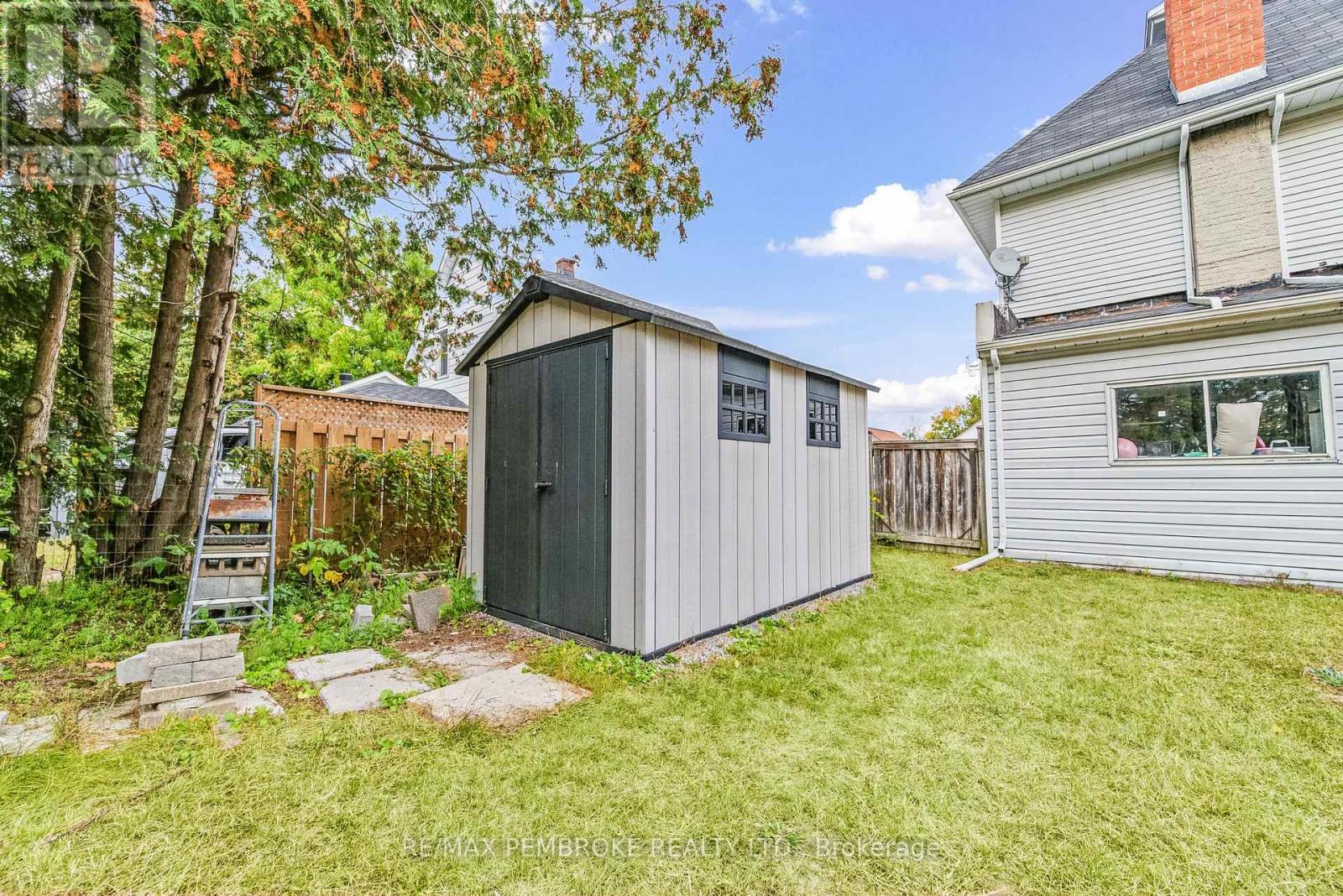 626 HAMILTON STREET W - Image 37