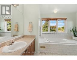 1 Cheltonia Way, Ottawa, ON K2T1G1 Photo 24