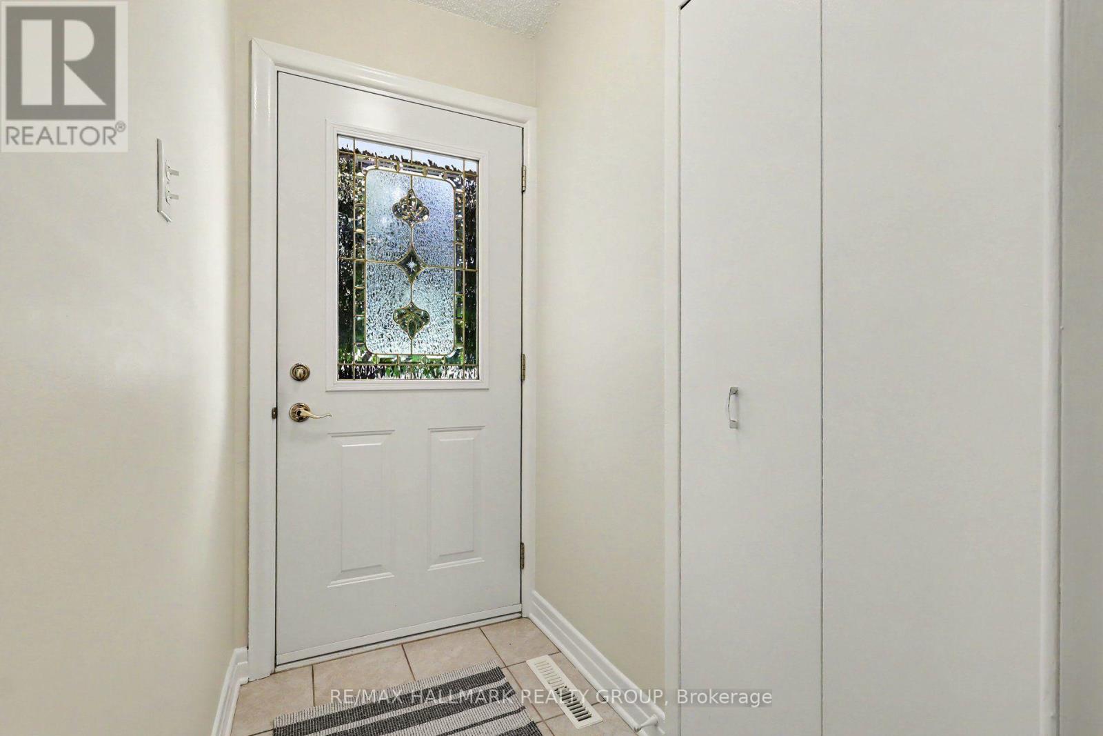 183 MARTIN AVENUE - 4