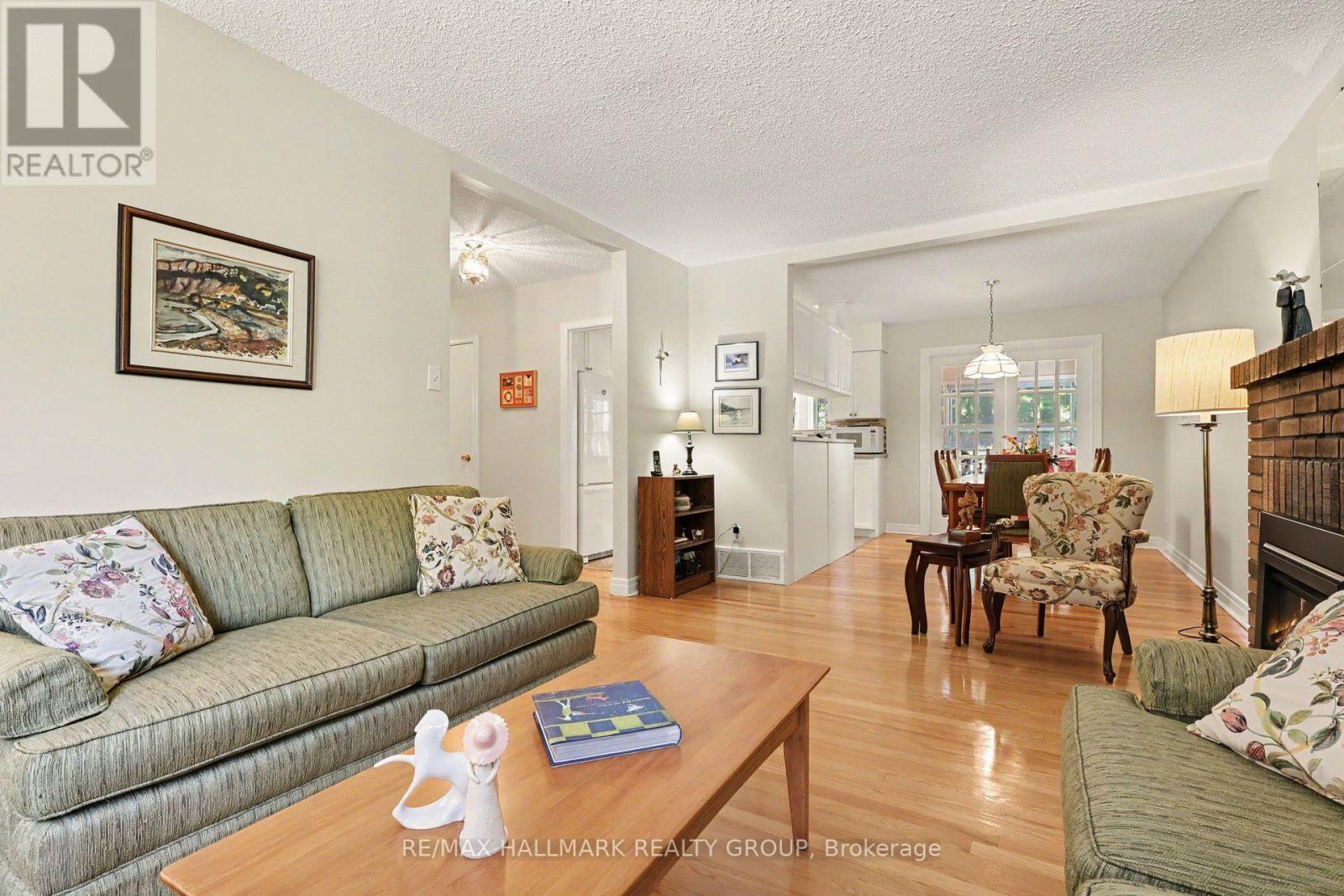 183 MARTIN AVENUE - 7