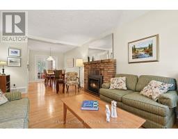 Living room - 183 Martin Avenue, Ottawa, ON K1K2V2 Photo 6
