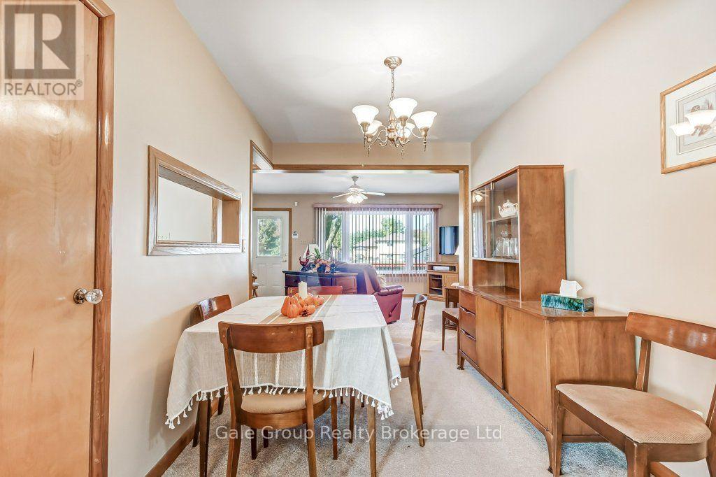 62 AILEEN DRIVE - 11