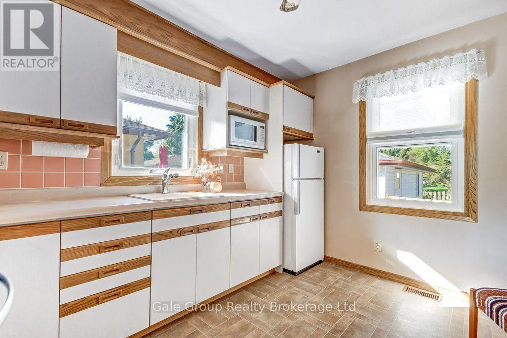 62 AILEEN DRIVE - 5