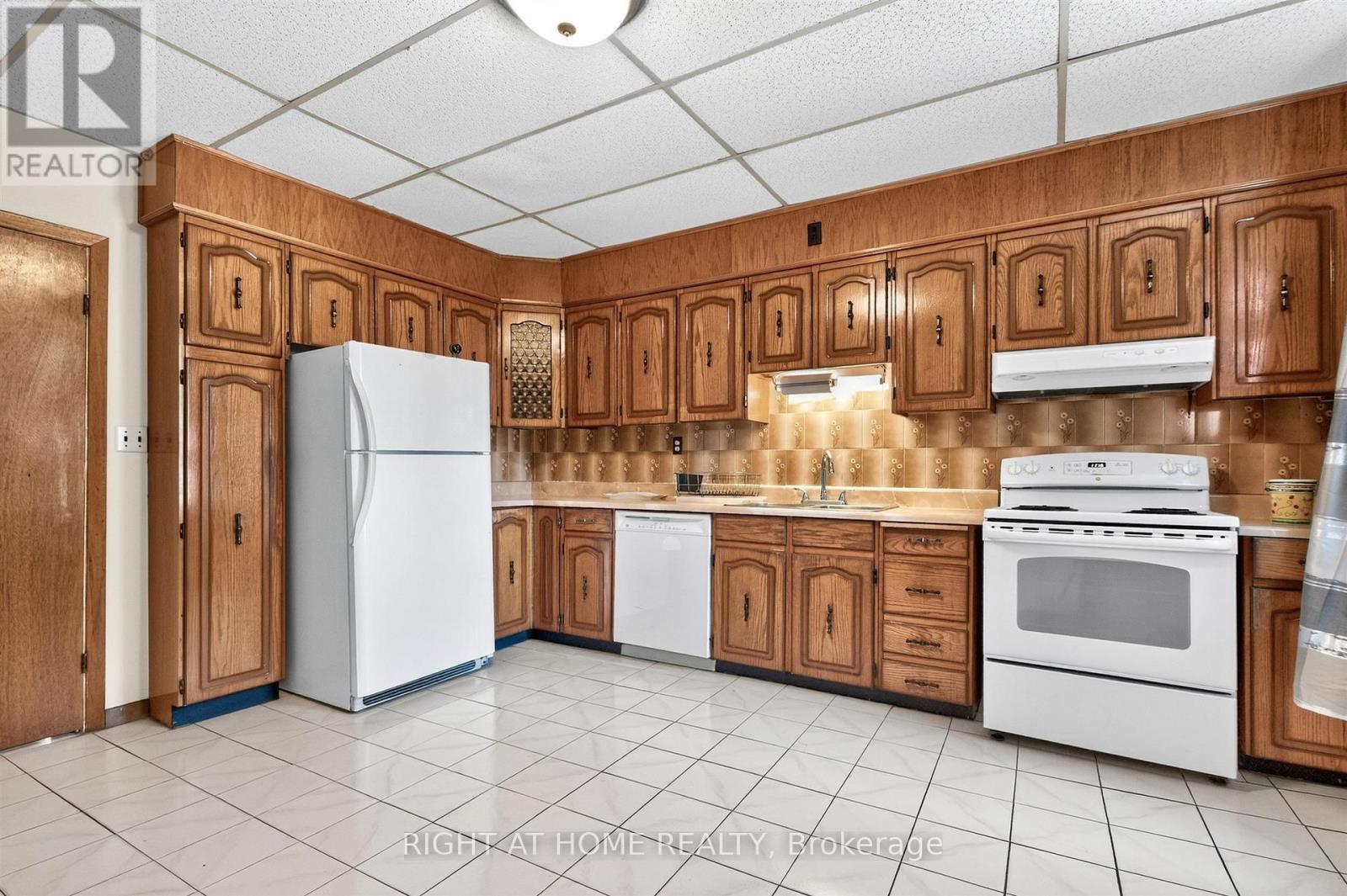 431 LANSDOWNE AVENUE, Toronto (Dufferin Grove) — photo 11