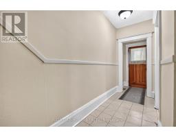 Bedroom 2 - 431 Lansdowne Avenue, Toronto, ON M6H3Y2 Photo 6